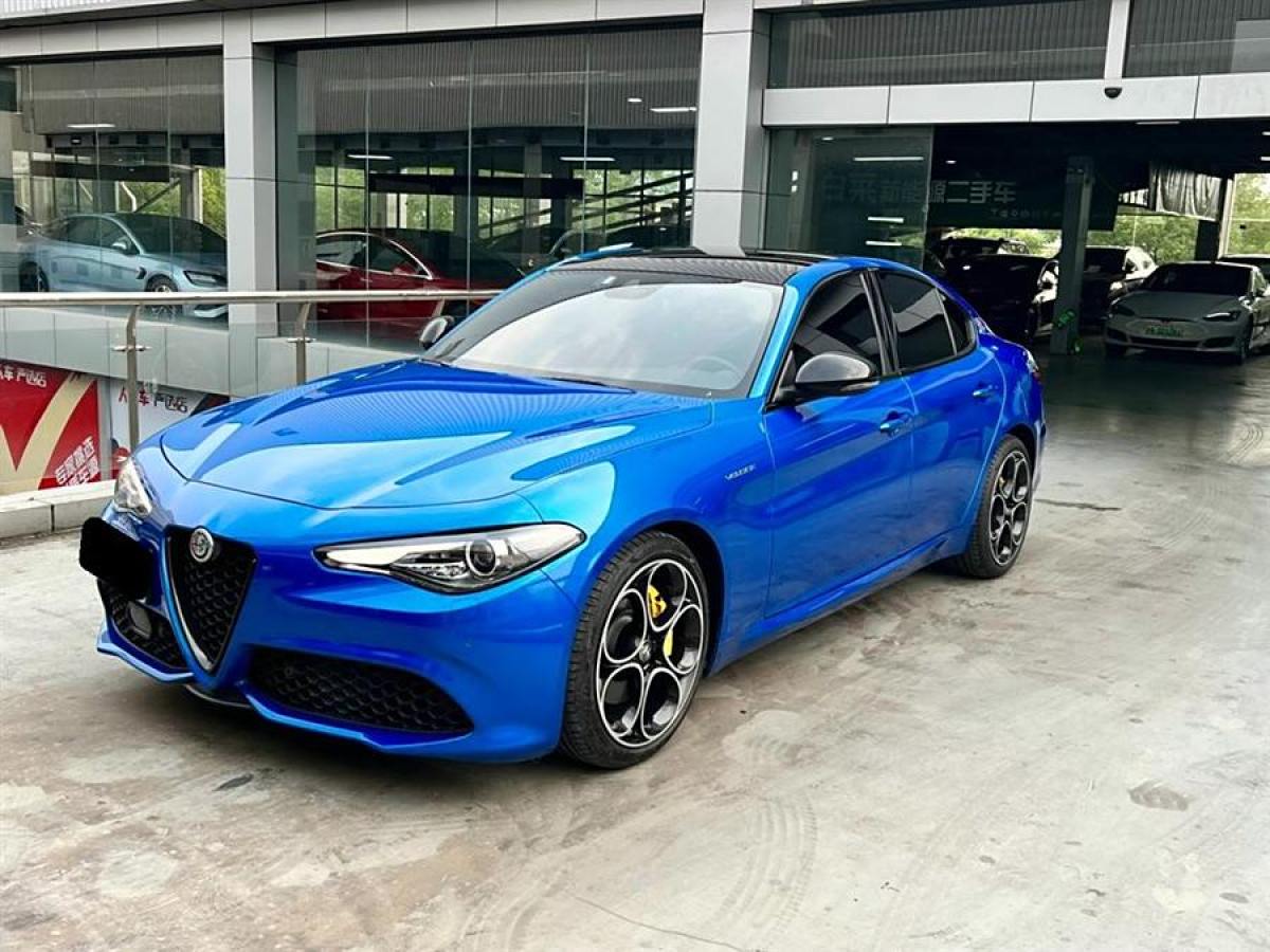 阿爾法·羅密歐 Giulia  2022款 2.0T 280HP Veloce 賽道版圖片