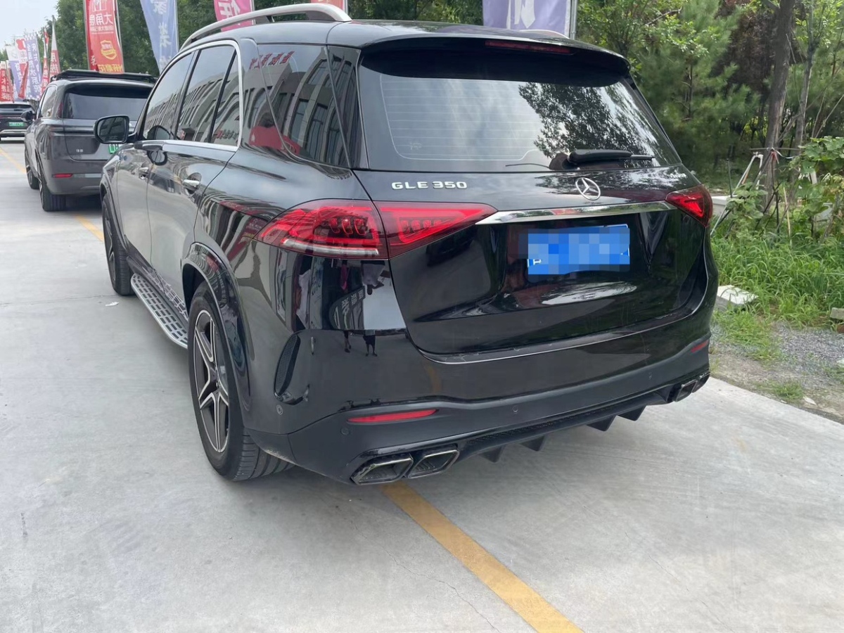 奔驰 奔驰GLE  2022款 改款 GLE 350 4MATIC 时尚型图片