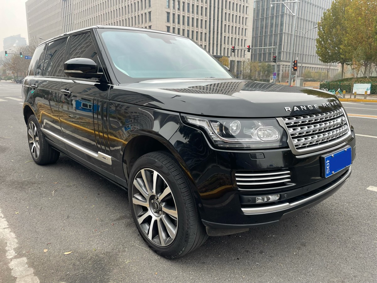 路虎 揽胜  2015款 50 v8 sc ab 尊崇创世加长版图片