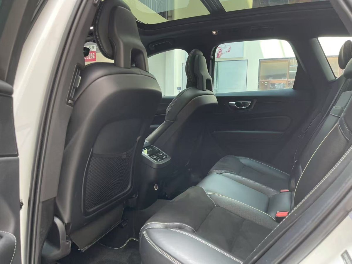沃爾沃 XC60  2018款 T5 四驅智逸版圖片