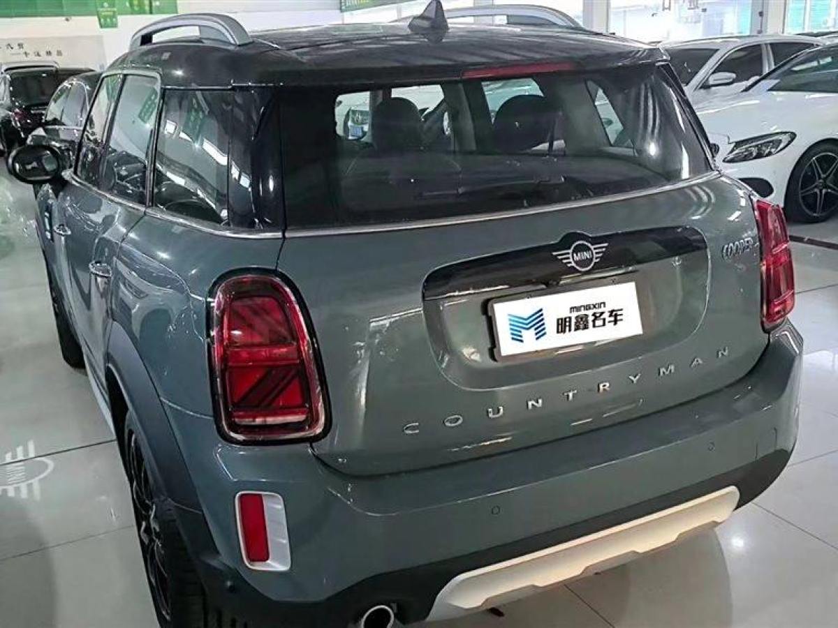 2023年11月MINI COUNTRYMAN  2023款 改款 1.5T COOPER ALL4 鑒賞家