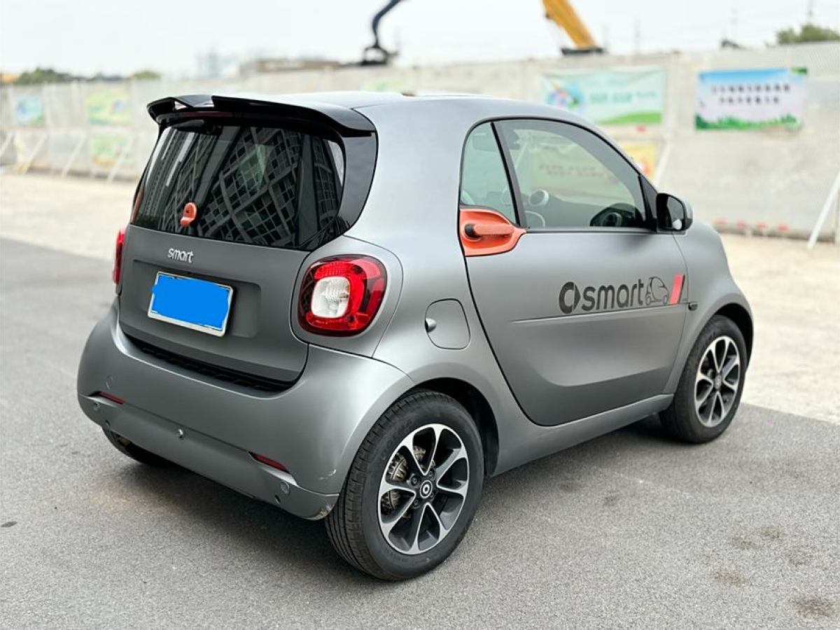 smart fortwo  2015款 1.0L 52千瓦硬頂激情版圖片