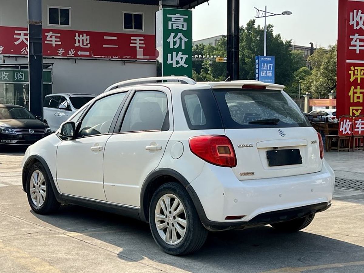 鈴木 天語 SX4  2013款 1.6L 自動酷銳型圖片