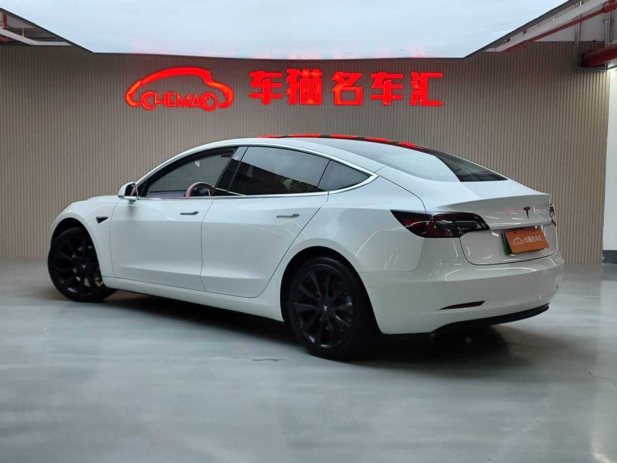 特斯拉 Model Y  2020款 改款 標(biāo)準(zhǔn)續(xù)航后驅(qū)升級版圖片