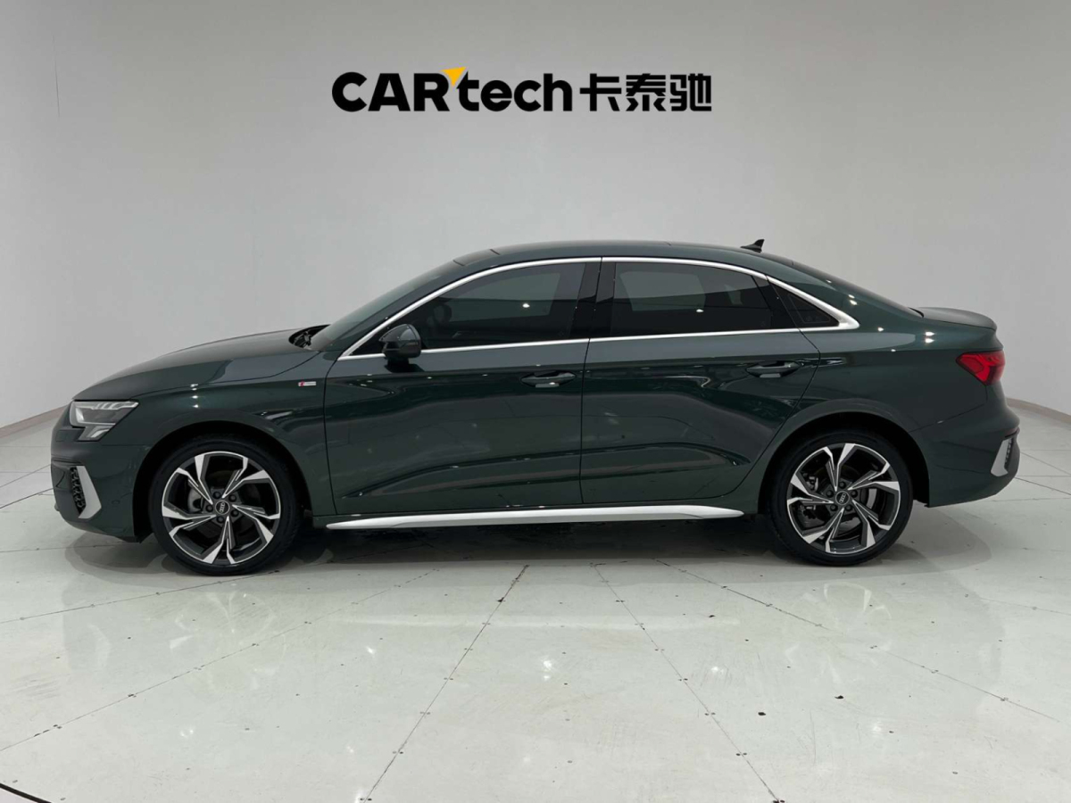 奧迪 奧迪A3  2023款 A3L Limousine 35 TFSI 時(shí)尚運(yùn)動(dòng)型圖片