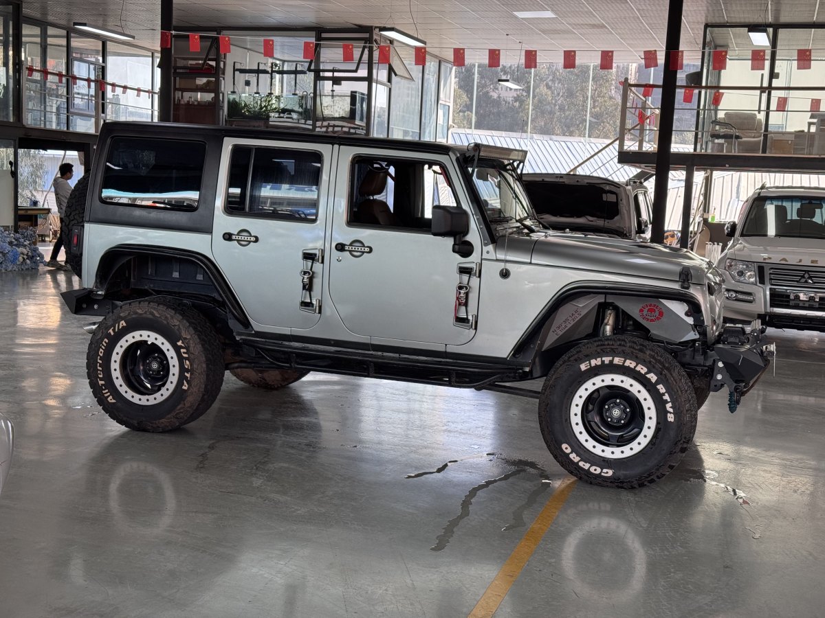 Jeep 牧馬人  2013款 3.6L Rubicon 四門(mén)版圖片