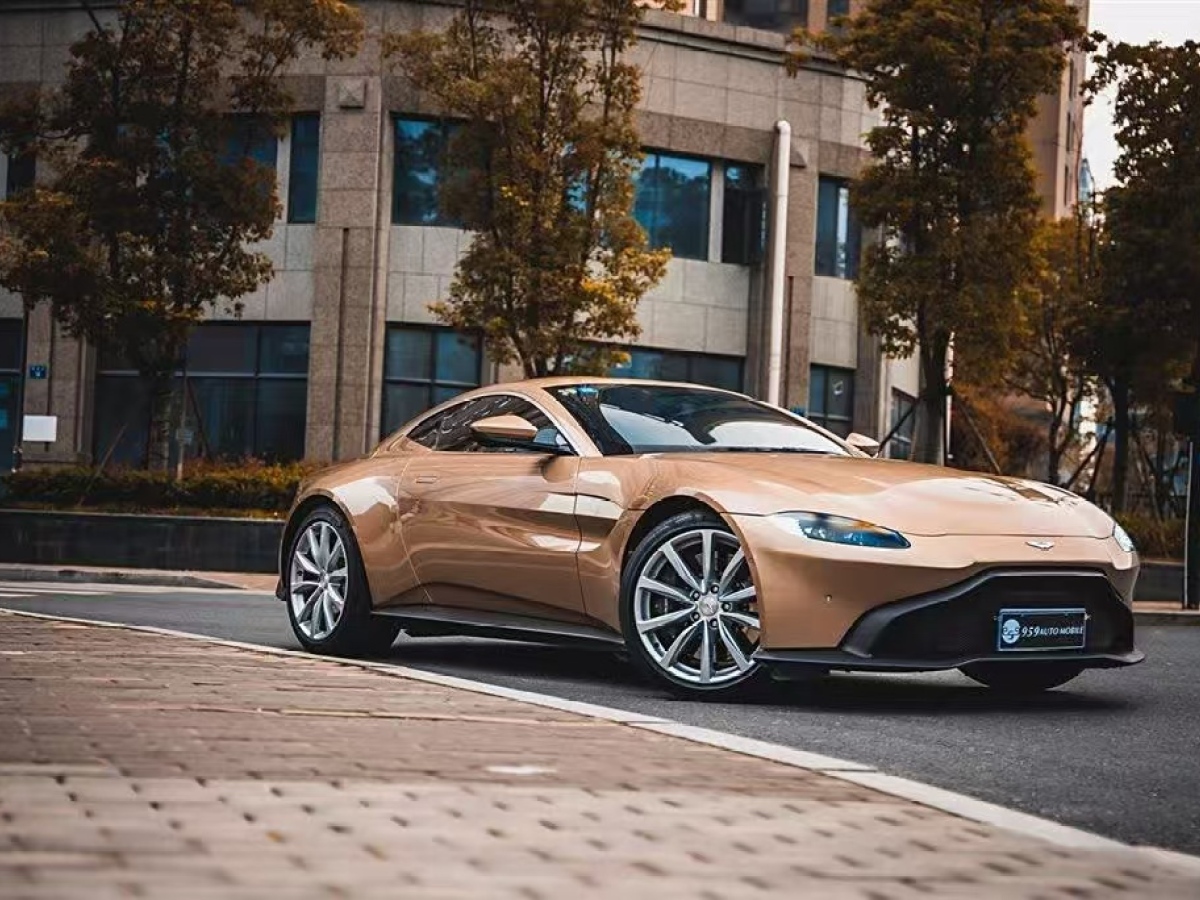 阿斯頓·馬丁 V8 Vantage  2018款 4.0T V8圖片