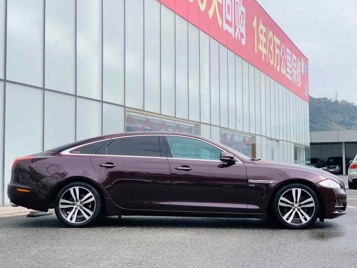 捷豹 XJ  2012款 XJL 3.0 全景商務(wù)版圖片