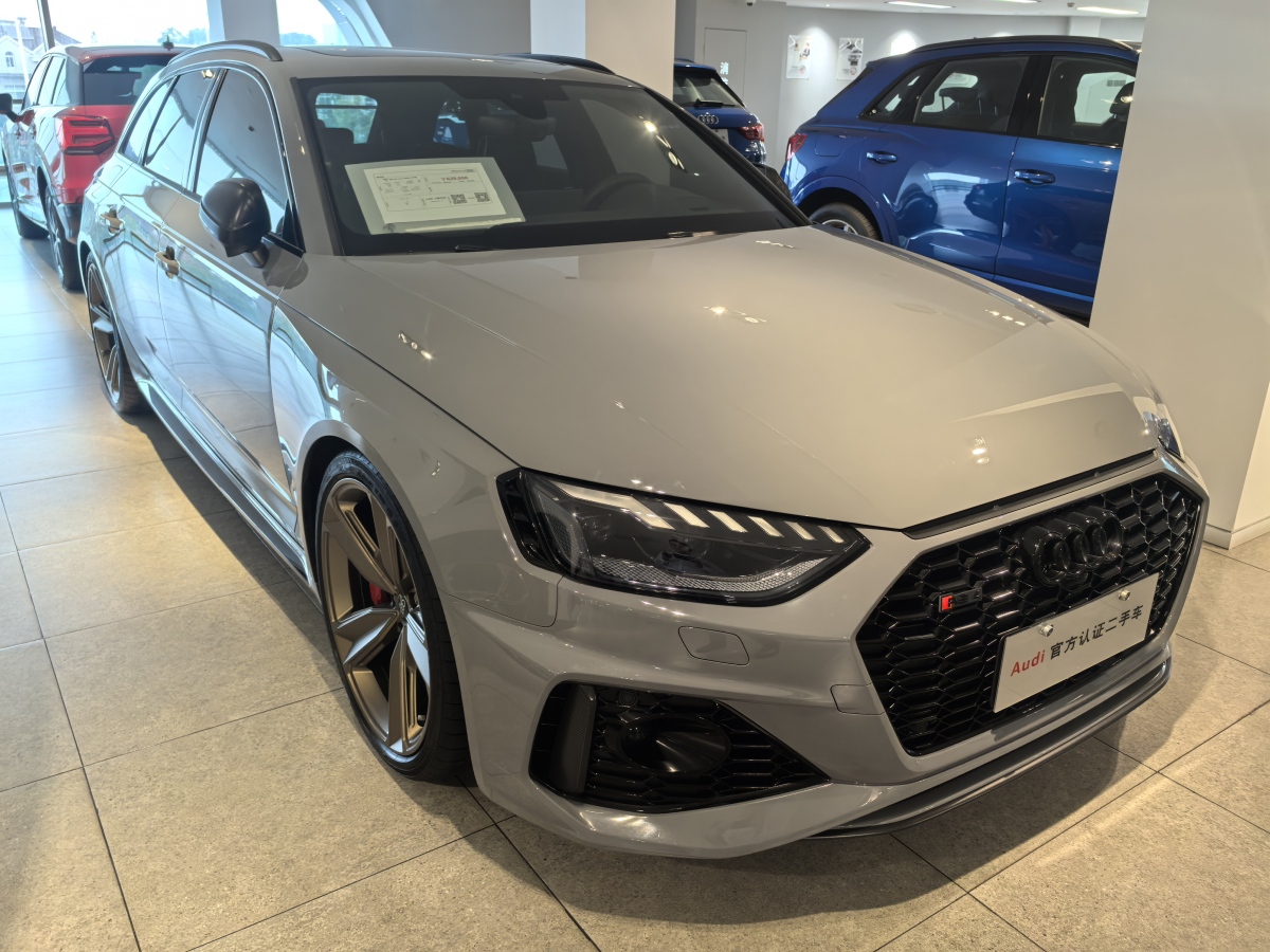 2024年1月奧迪 奧迪RS 4  2023款 RS4 Avant 暗金版