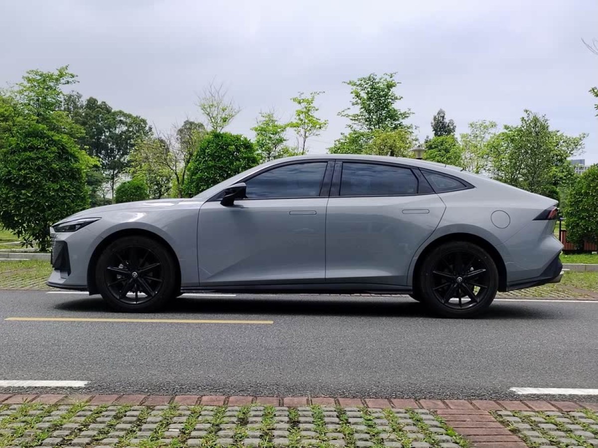 長安 長安UNI-V  2024款 1.5T 高能版圖片