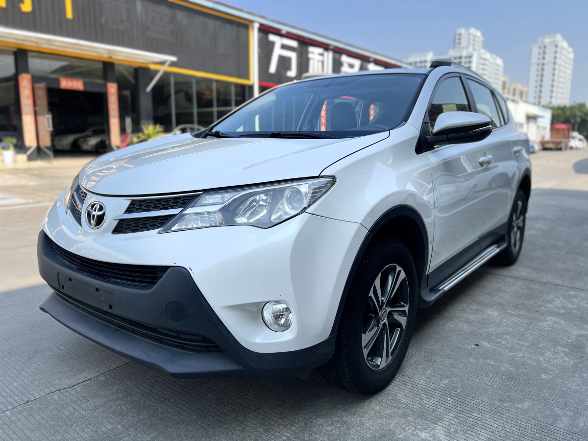 豐田 RAV4  2016款 榮放 2.0L CVT兩驅(qū)風(fēng)尚版圖片