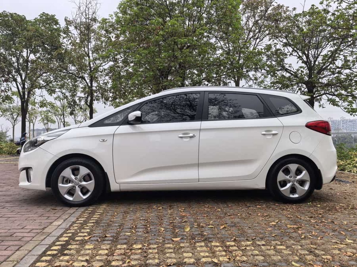 起亞 佳樂  2013款 2.0L 5座自動舒適版 國IV圖片