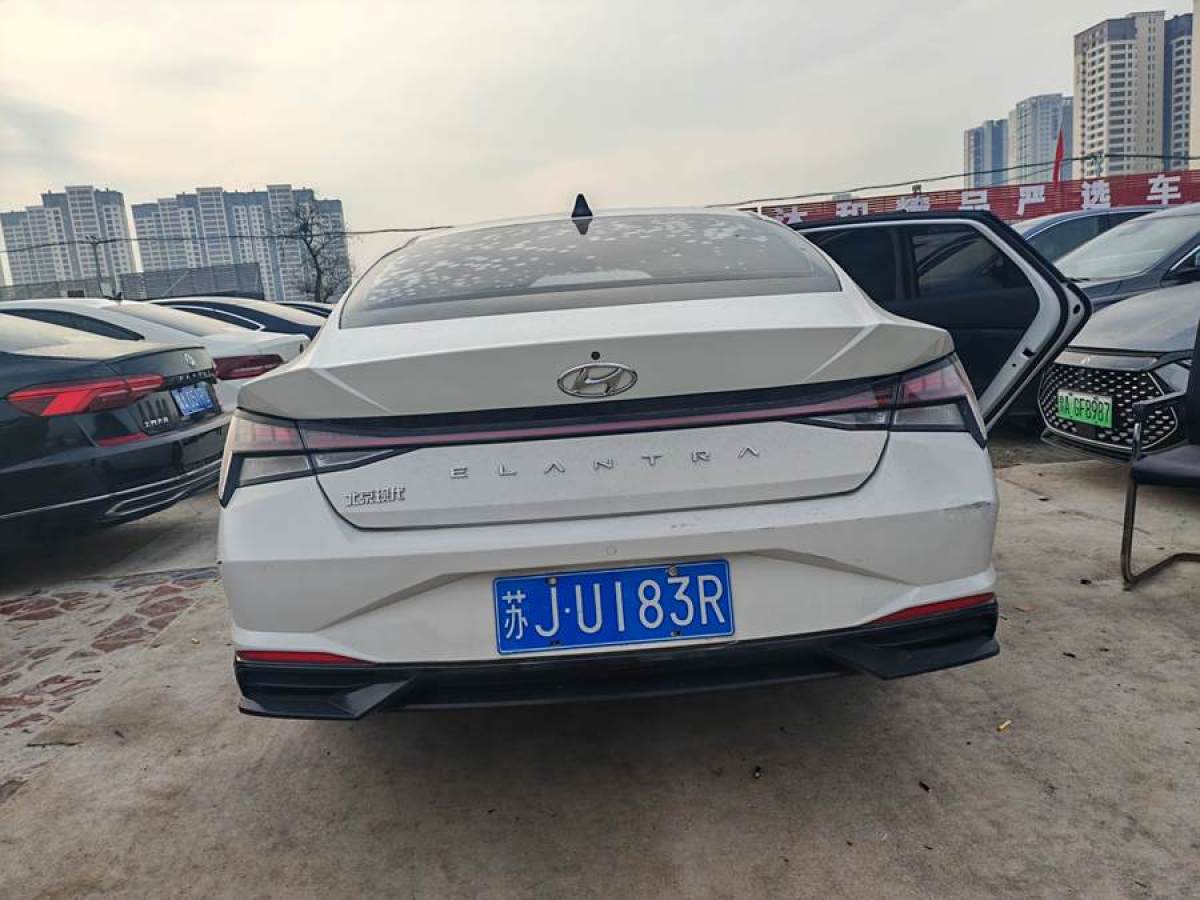 現(xiàn)代 伊蘭特  2022款 1.5L CVT LUX尊貴版圖片