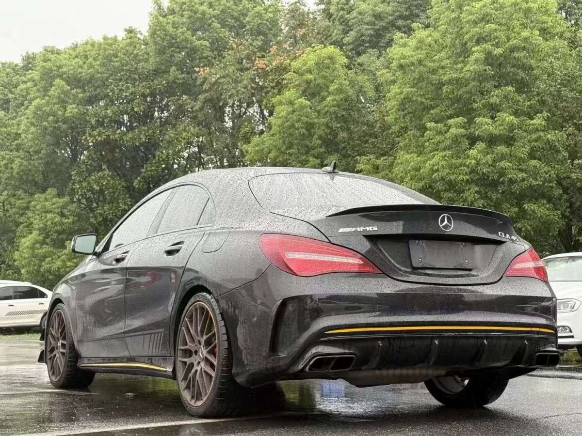 2017年8月奔馳 奔馳CLA級(jí)AMG  2017款 AMG CLA 45 4MATIC 暗夜雷霆限量版