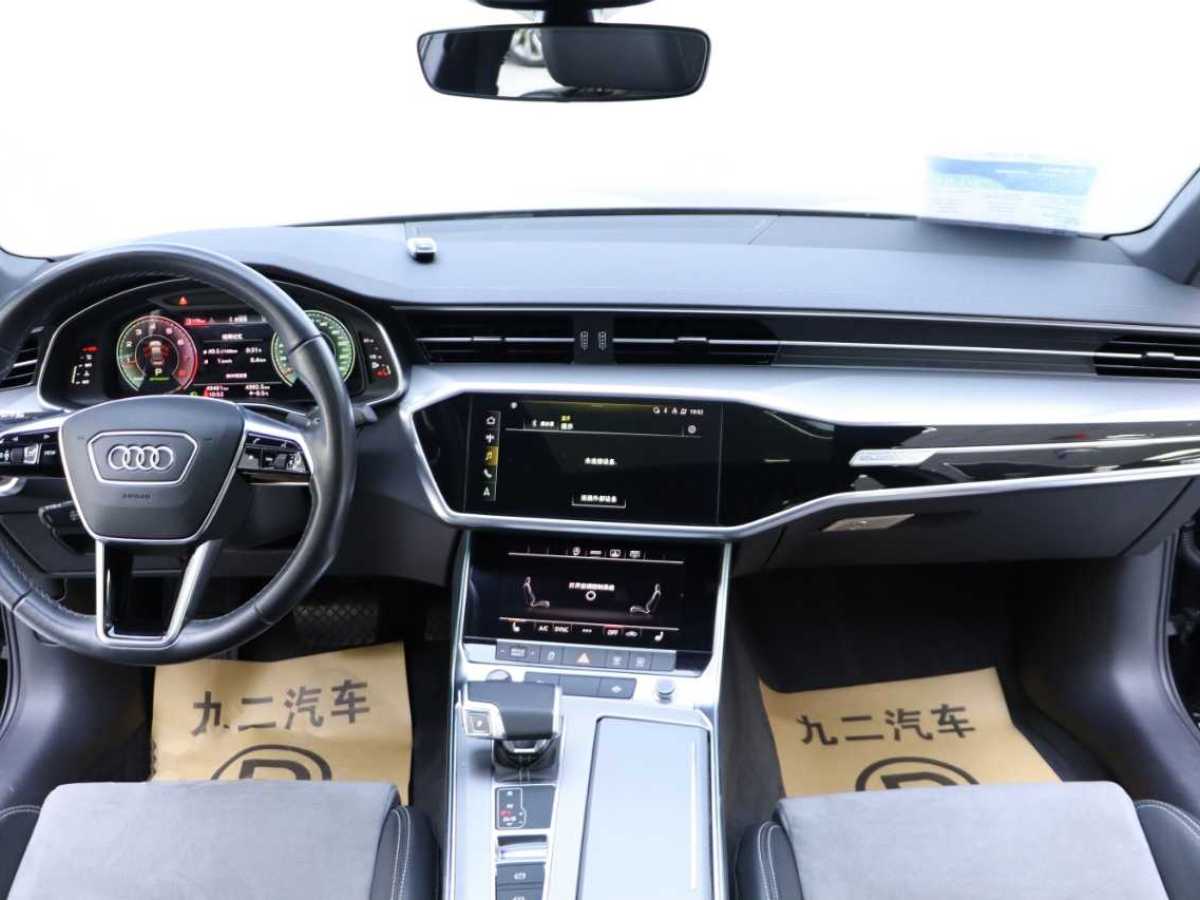 奧迪 奧迪A6L  2021款 45 TFSI quattro 臻選動(dòng)感型圖片