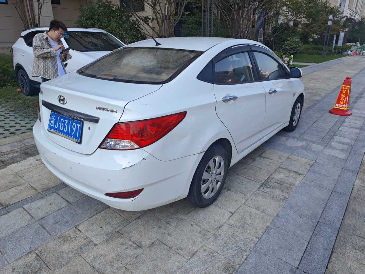 現(xiàn)代 瑞納  2010款 三廂 1.4L 自動(dòng)舒適型GS圖片