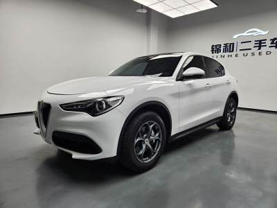 2017年7月 阿爾法·羅密歐 Stelvio 2.0T 200HP 精英版圖片