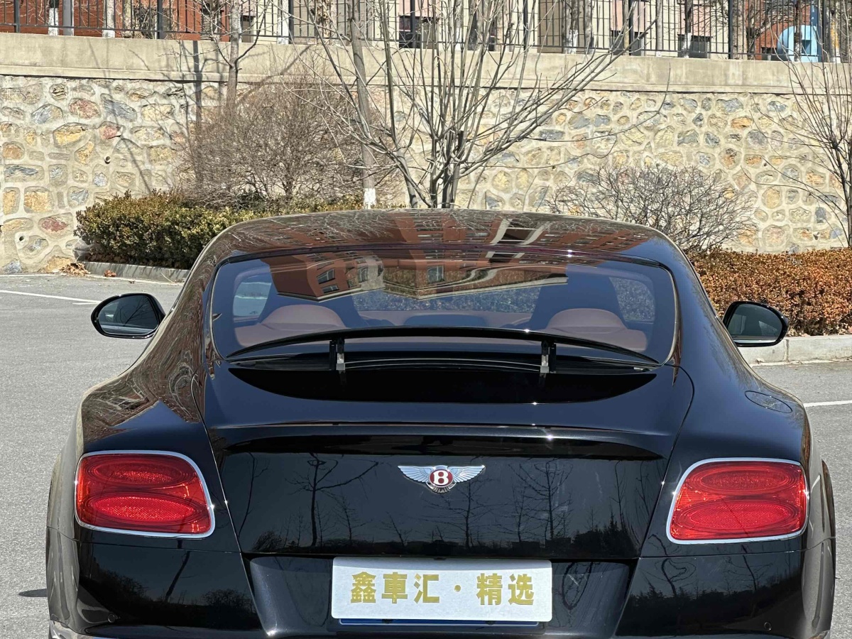 賓利 歐陸  2017款 4.0T GT V8 標(biāo)準(zhǔn)版圖片