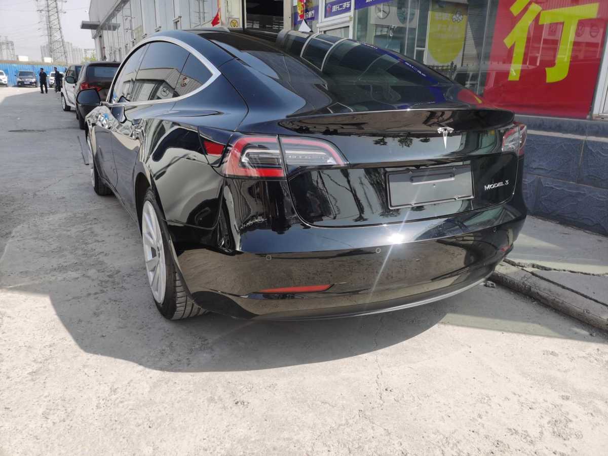 特斯拉 Model 3  2020款 改款 長(zhǎng)續(xù)航后輪驅(qū)動(dòng)版圖片