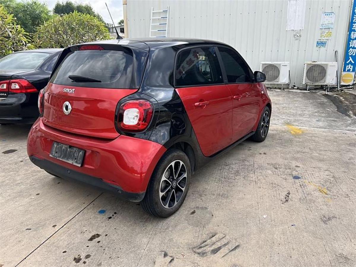 smart forfour  2016款 1.0L 52千瓦激情版圖片