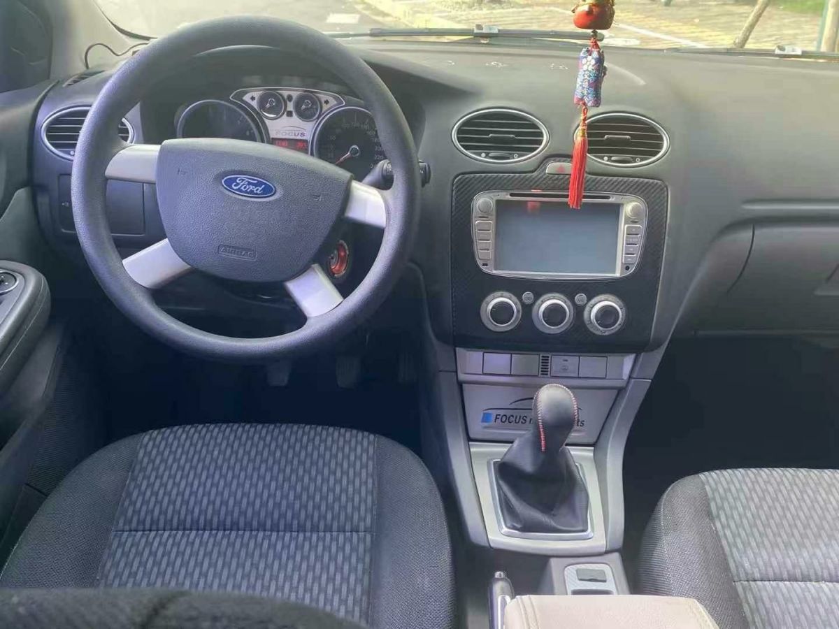 福特 ?？怂? 2011款 1.8L 手動經(jīng)典型圖片