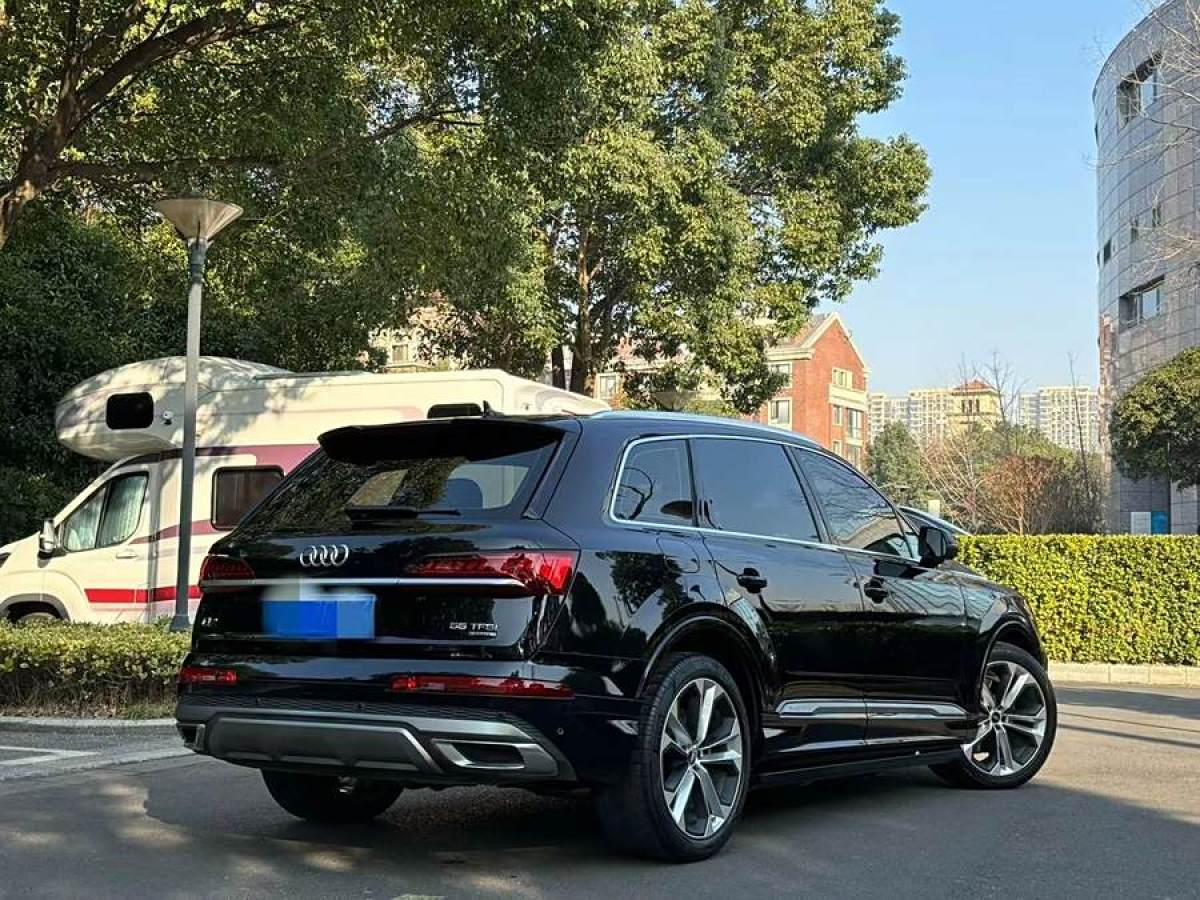 奧迪 奧迪Q7  2024款 55 TFSI quattro S line尊貴型圖片