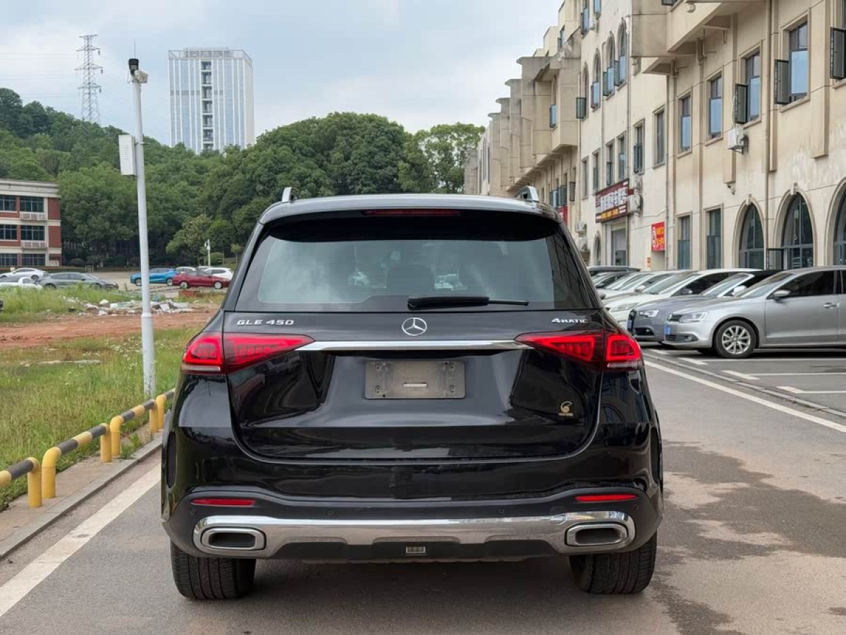 奔馳 奔馳GLE  2020款 改款 GLE 450 4MATIC 豪華型圖片