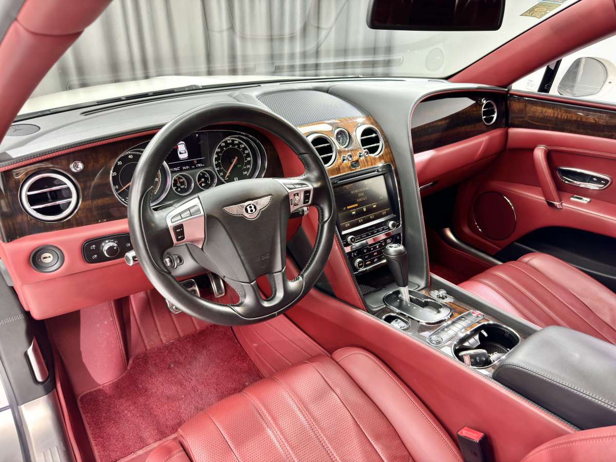 2018年6月宾利 飞驰  2017款 4.0T V8 标准版