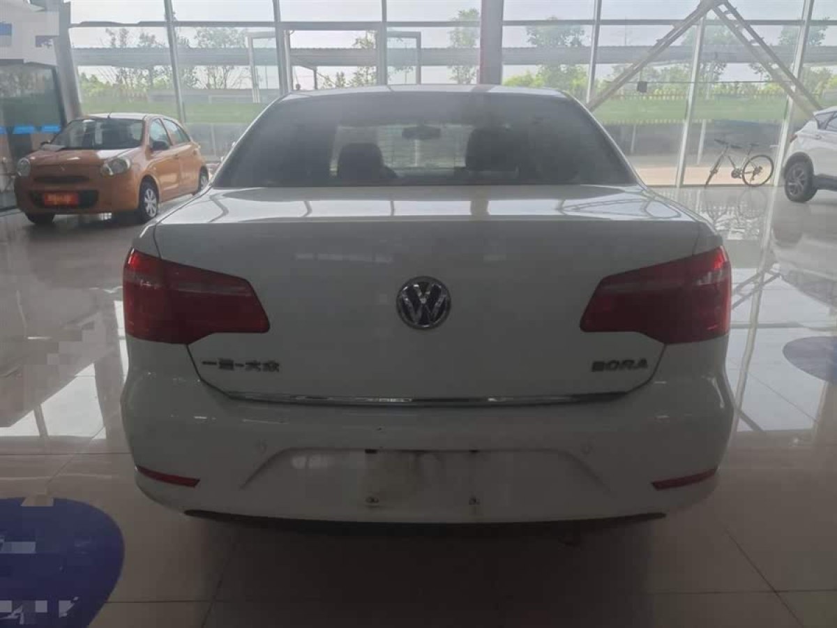 大眾 寶來  2013款 1.6L 自動豪華型圖片