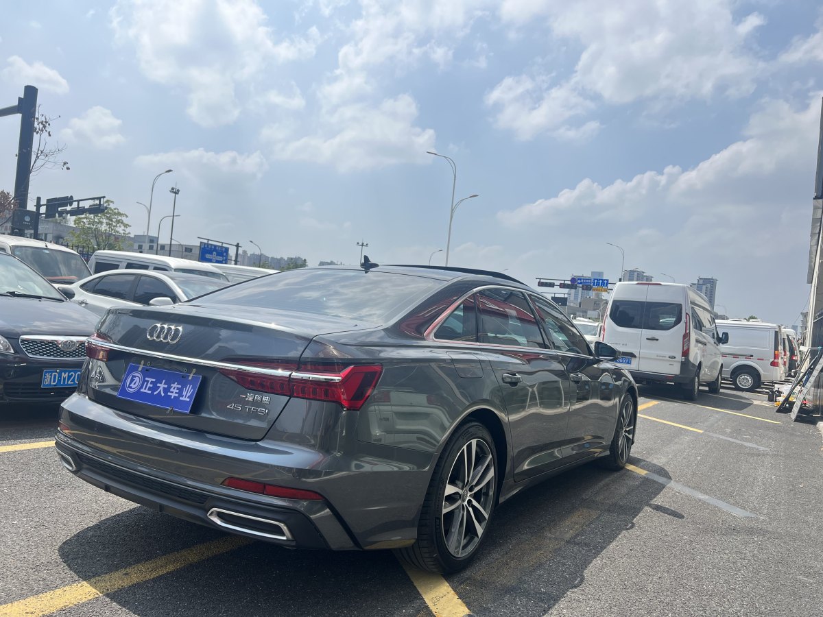 奥迪 奥迪A6L  2019款 45 TFSI 臻选动感型图片