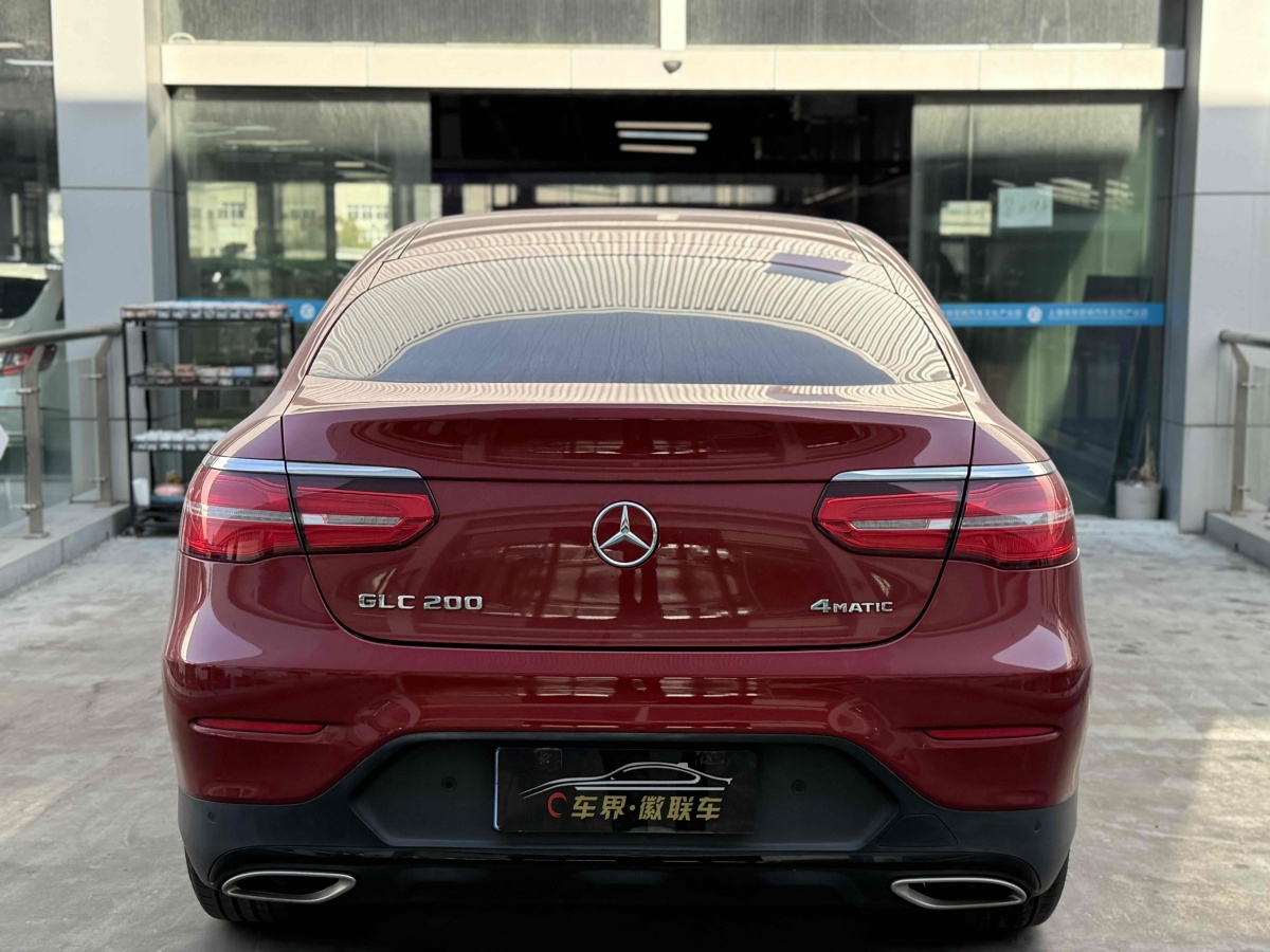 2019年2月奔馳 奔馳GLC  2022款 改款 GLC 300 4MATIC 轎跑SUV