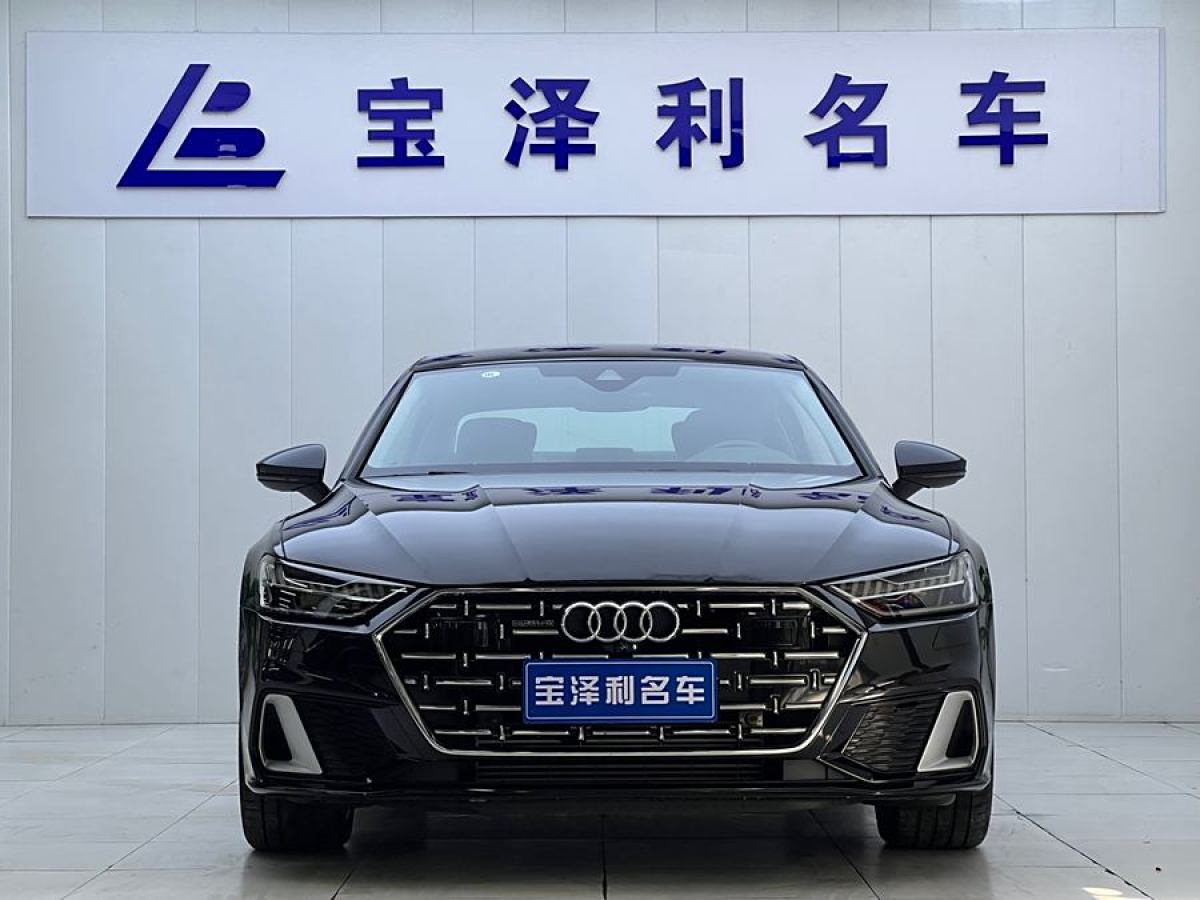 奧迪 奧迪A7L  2024款 45TFSI quattro S-line 見(jiàn)遠(yuǎn)型 流晶套裝圖片