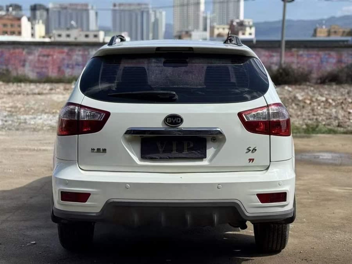 比亞迪 S6  2011款 2.0L 手動豪華型圖片