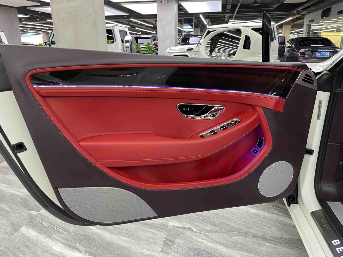 宾利 欧陆  2020款 4.0T GT V8 敞篷版图片