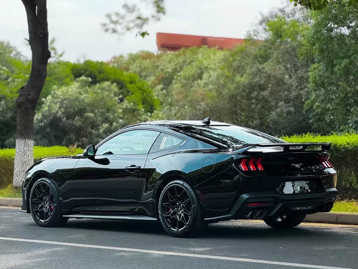 福特 Mustang  2024款 2.3T EcoBoost 硬頂性能版圖片