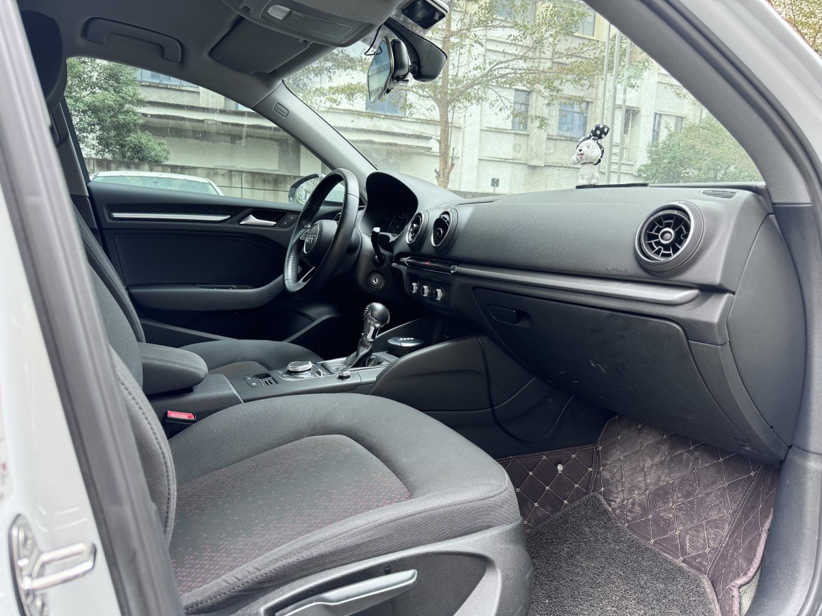 奧迪 奧迪A3  2019款 Sportback 35 TFSI 時(shí)尚型 國(guó)V圖片