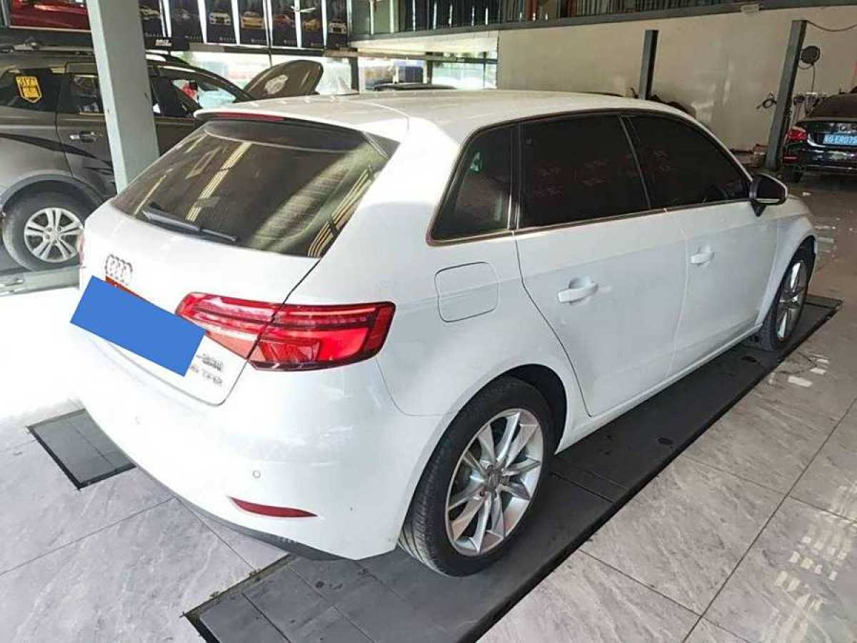 奧迪 奧迪A3  2018款 30周年年型 Sportback 35 TFSI 進(jìn)取型圖片