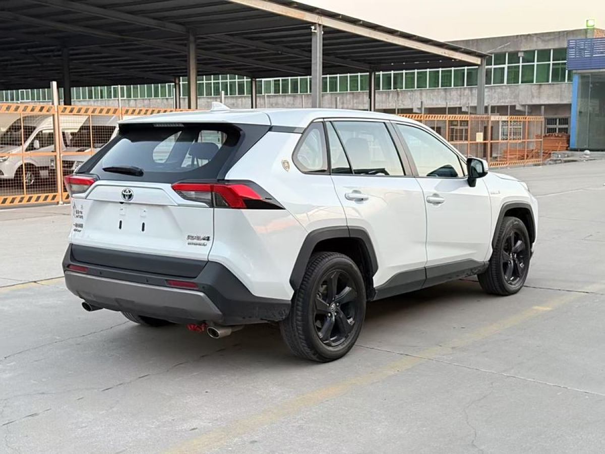 豐田 RAV4榮放  2023款 雙擎 2.5L E-CVT四驅(qū)精英Plus版圖片