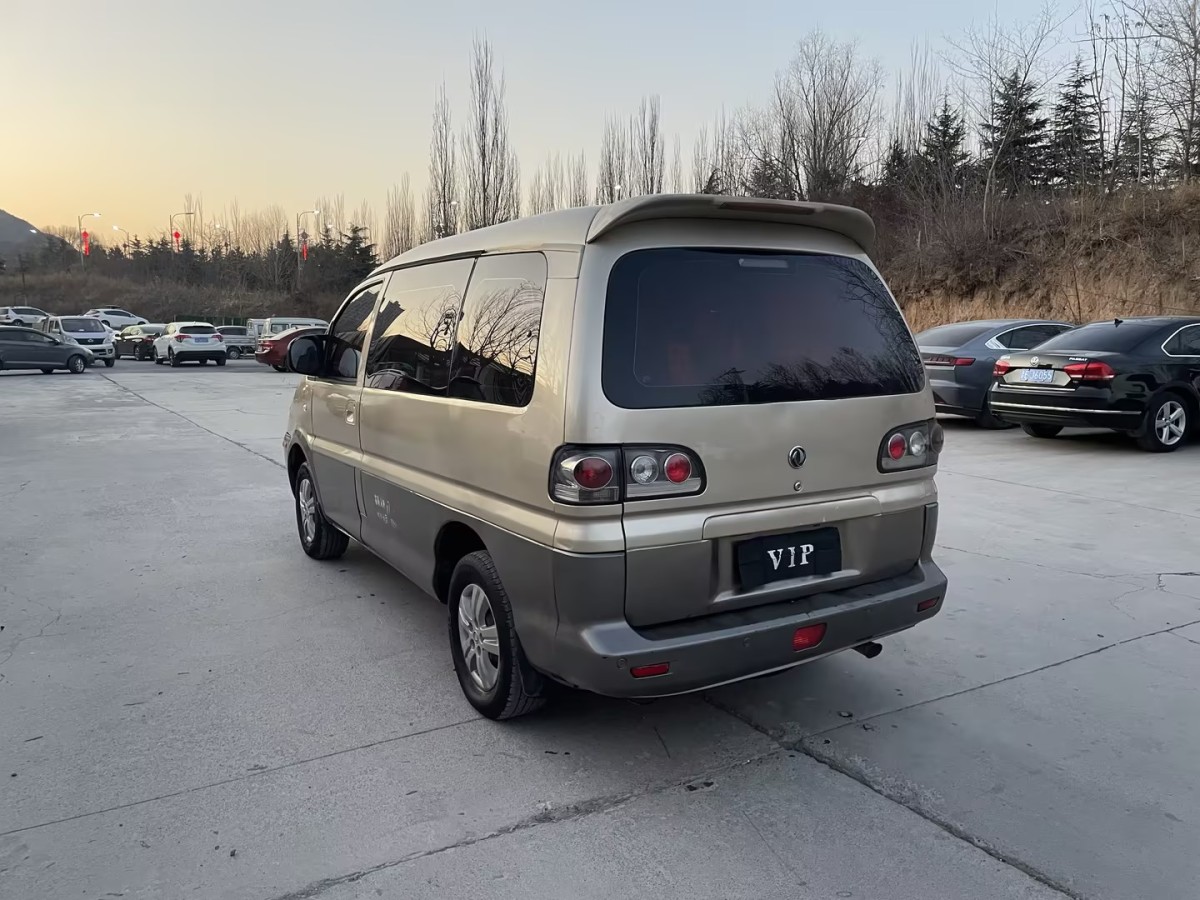 東風風行 菱智  2013款 M3 1.6L 7座標準型圖片