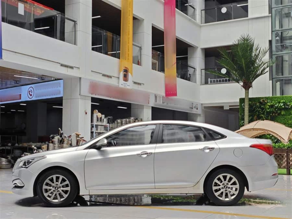 現(xiàn)代 名圖  2014款 1.8L 自動智能型GLS圖片