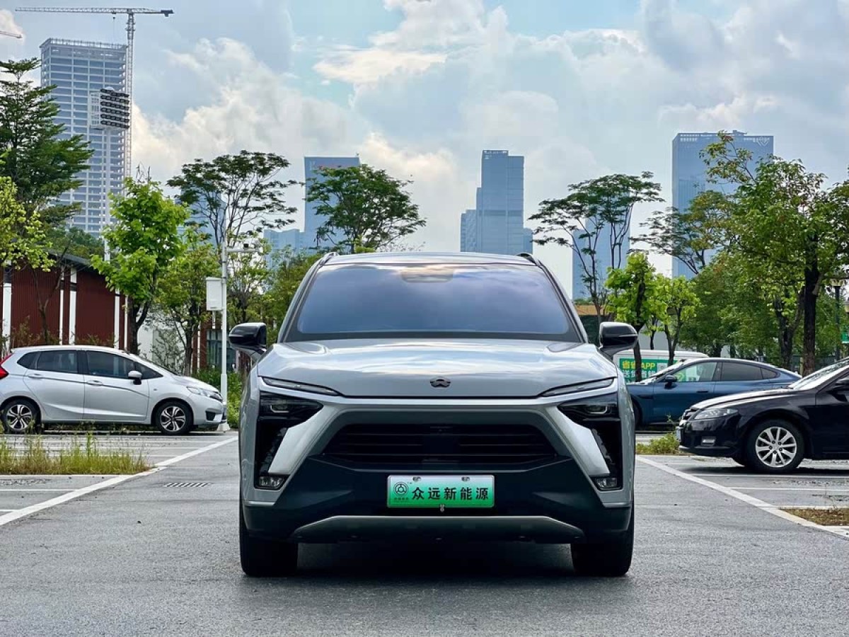 蔚來(lái) ES8  2020款 450KM 簽名版 六座版圖片