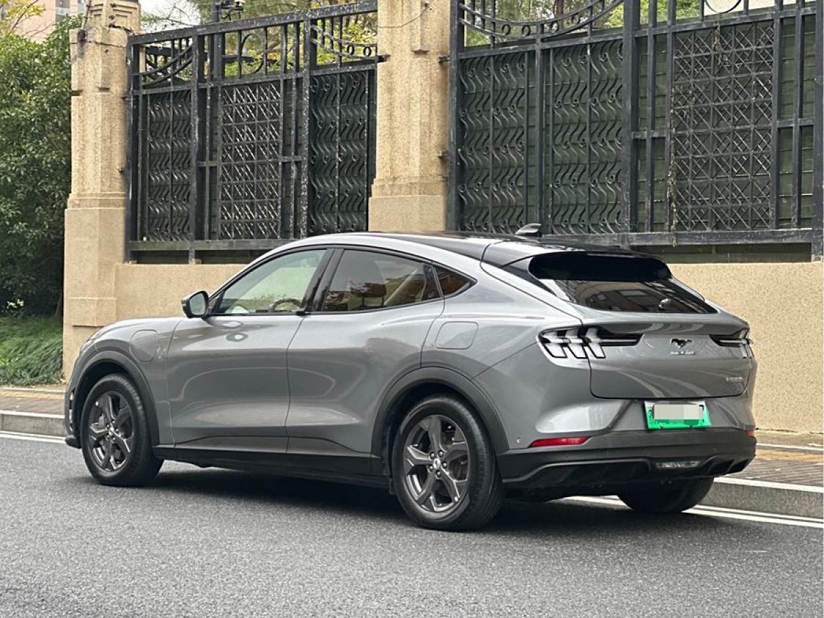 福特 Mustang Mach-E  2021款 標(biāo)準(zhǔn)續(xù)航后驅(qū)版圖片