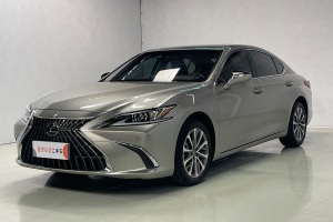 ES 雷克薩斯 200 卓越版