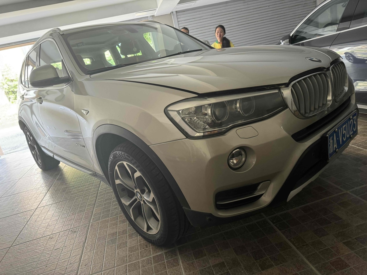 寶馬 寶馬X3  2014款 xDrive20i X設(shè)計套裝圖片