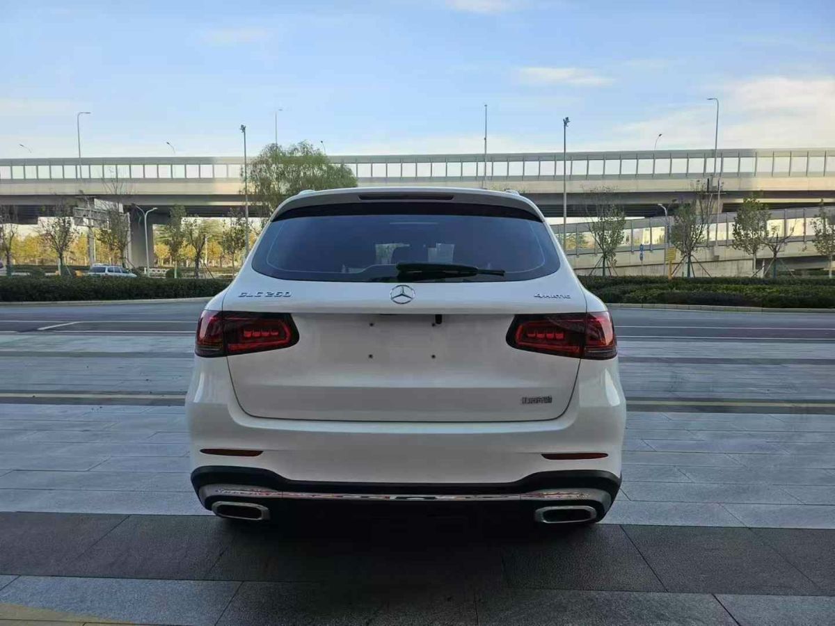 奔馳 奔馳GLC  2021款 GLC 300 4MATIC 轎跑SUV圖片