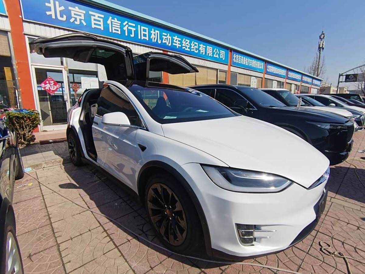 特斯拉 Model X  2016款 Model X 90D圖片