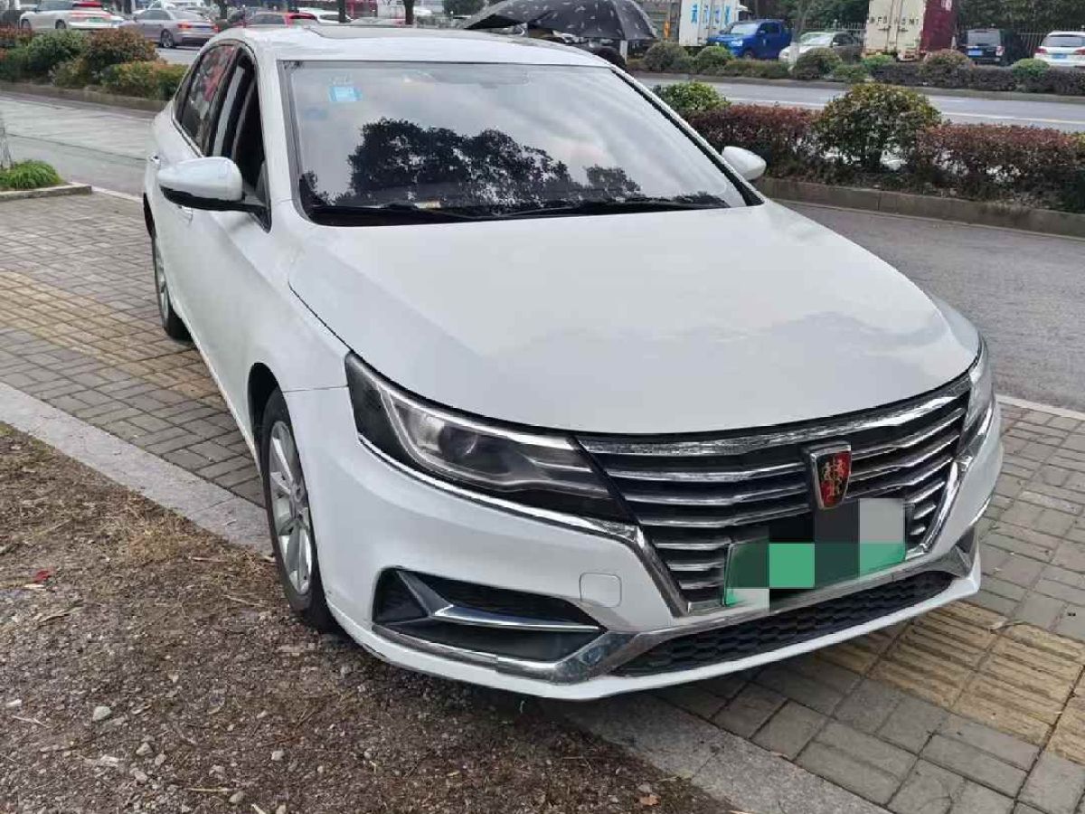 2019年1月榮威 i5  2019款  1.5L 手動(dòng)4G互聯(lián)領(lǐng)豪旗艦版