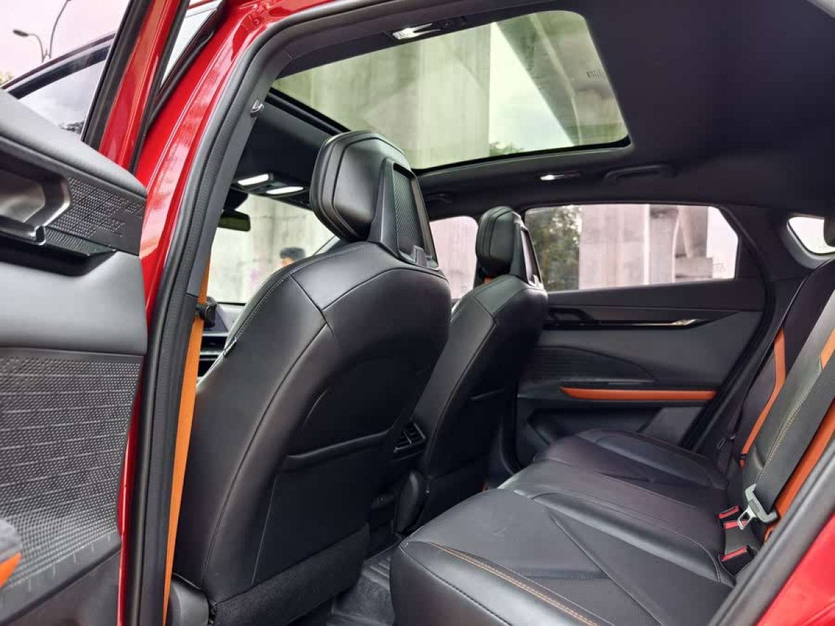 長(zhǎng)安 長(zhǎng)安UNI-V  2022款 1.5T 運(yùn)動(dòng)版圖片