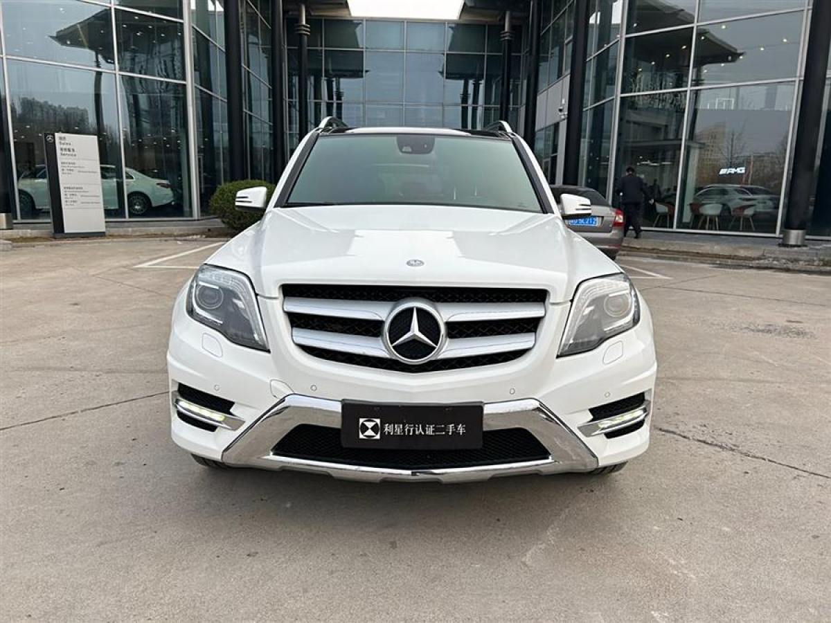 2015年10月奔馳 奔馳GLK級(jí)  2015款 GLK 260 4MATIC 時(shí)尚型 極致版