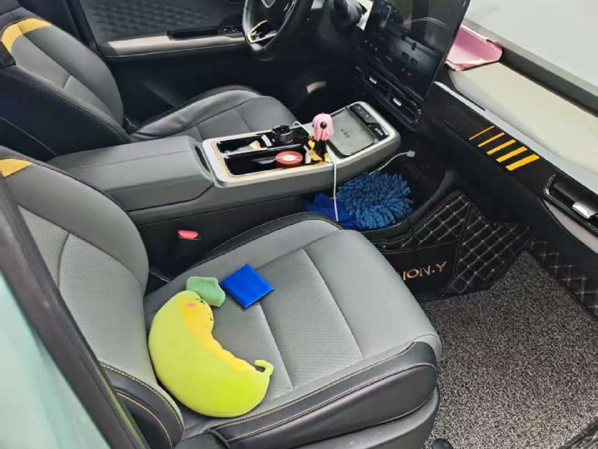 上汽大通 上汽大通MAXUS T90房車  2022款 2.0T探索家T90縱橫越野綠-防爆漆圖片
